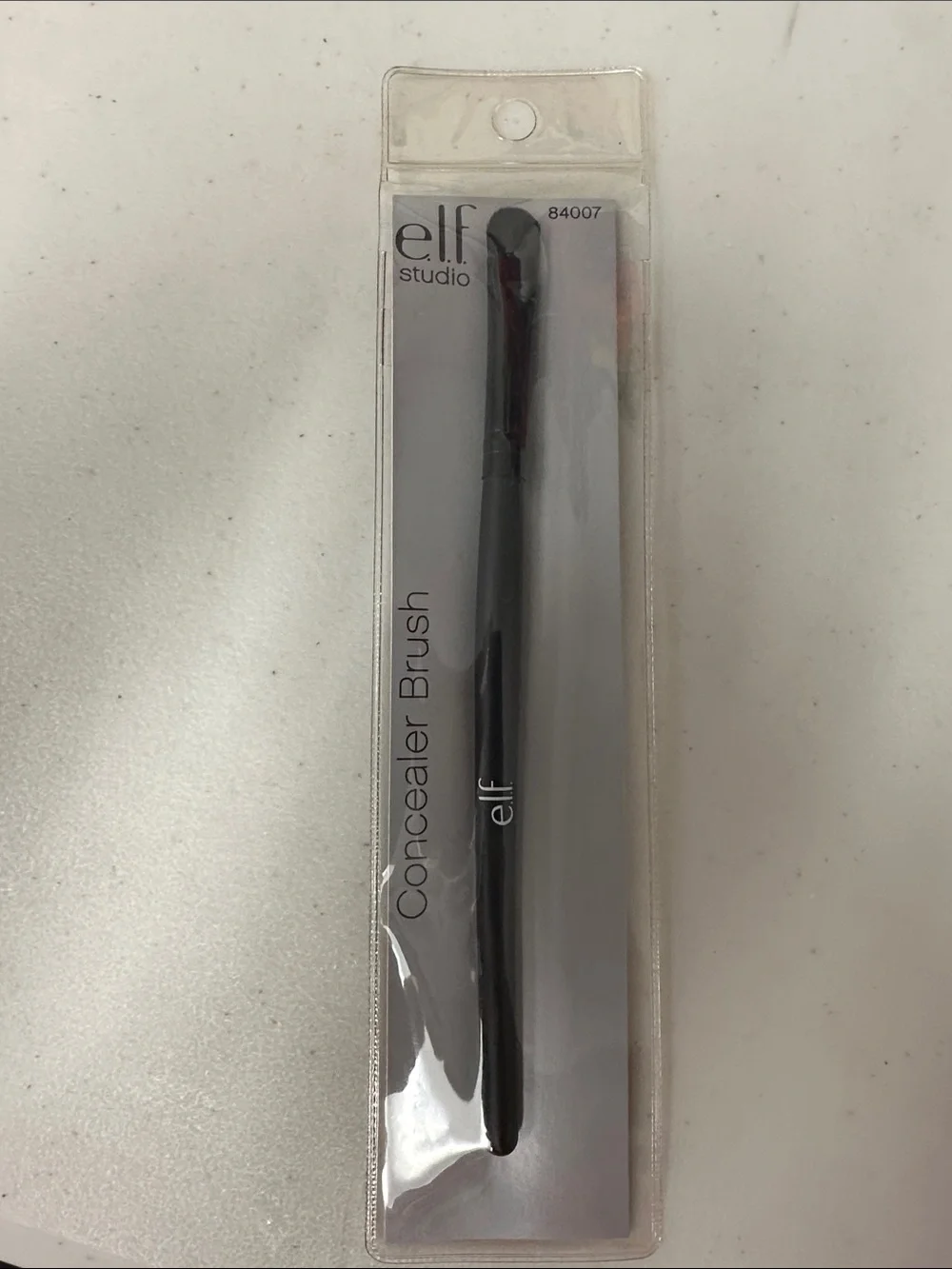 e.l.f. Studio Black Concealer Brush - Black